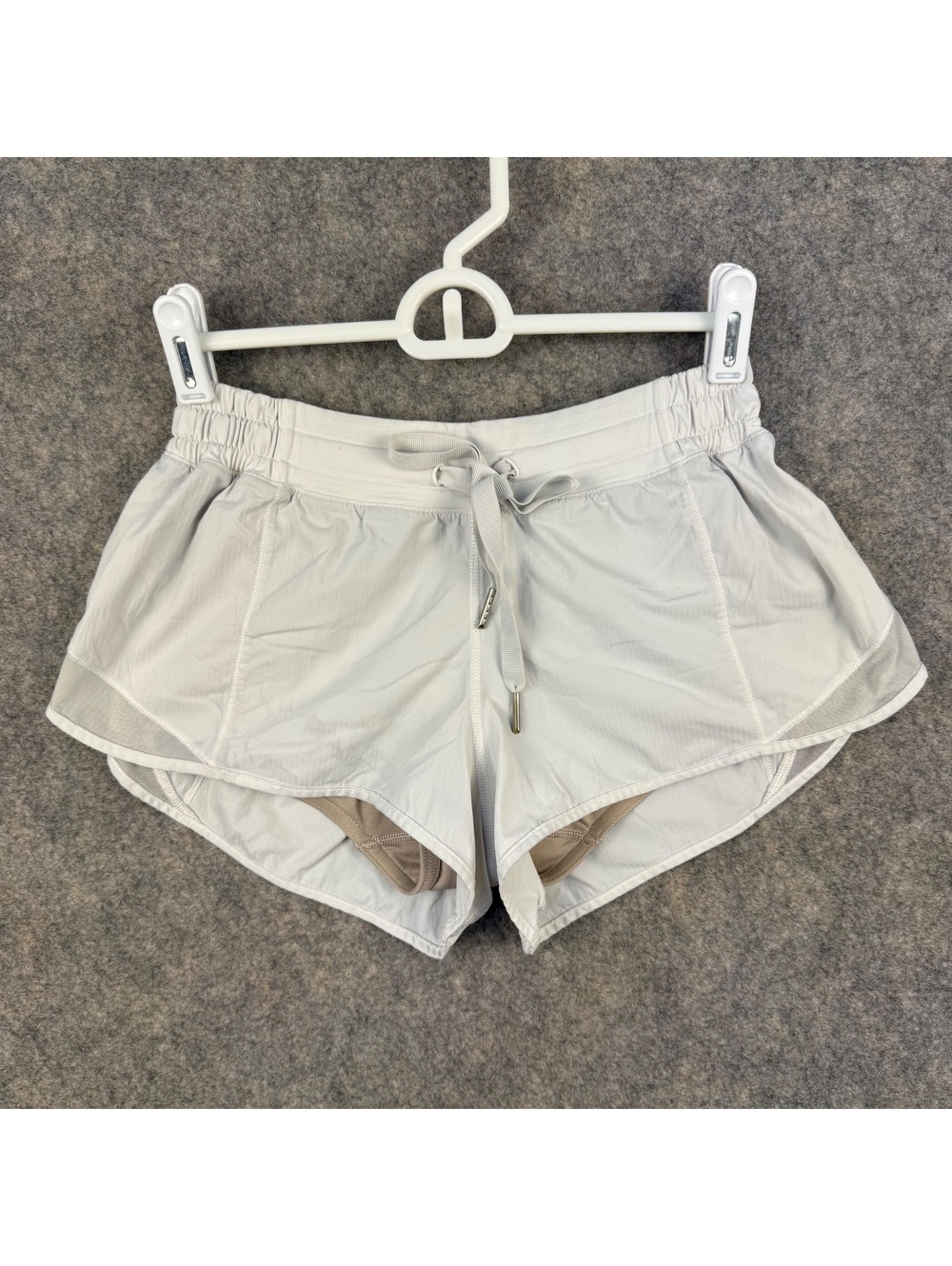 Lululemon Running Shorts Liner Elastic Waist Drawstring Pocket White Size 6 774